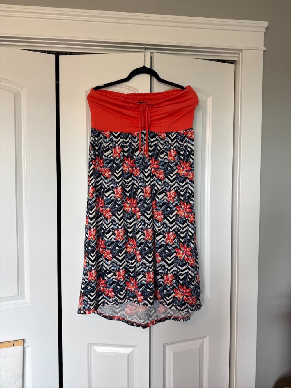 Ripzone Strapless Tropical Print Dress | Coral Floral Hi-Low Hem - Picture 2 of 6